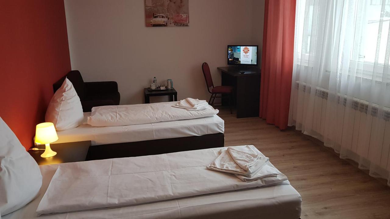 Hotelik Kameleon Pokoje Goscinne يافور المظهر الخارجي الصورة